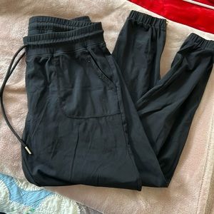 Zyia active joggers with zippers on legs
